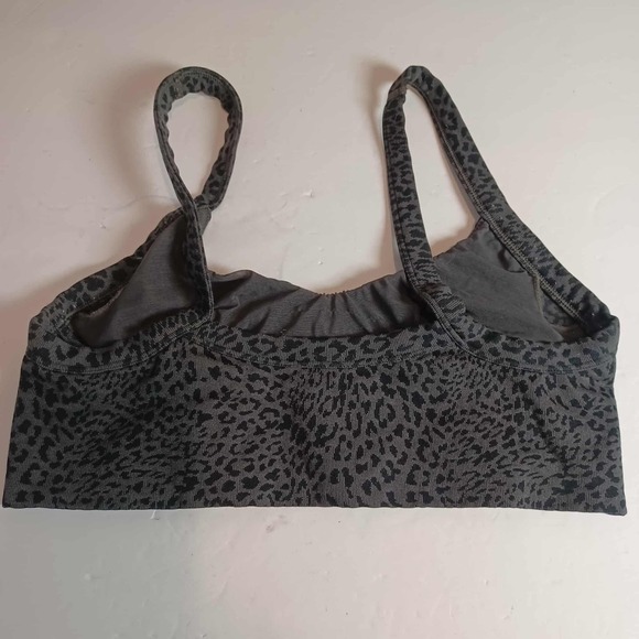 Victoria's Secret M Wireless Lounge Sports Bra Bralette Leopard Print Black Grey - Picture 2 of 7